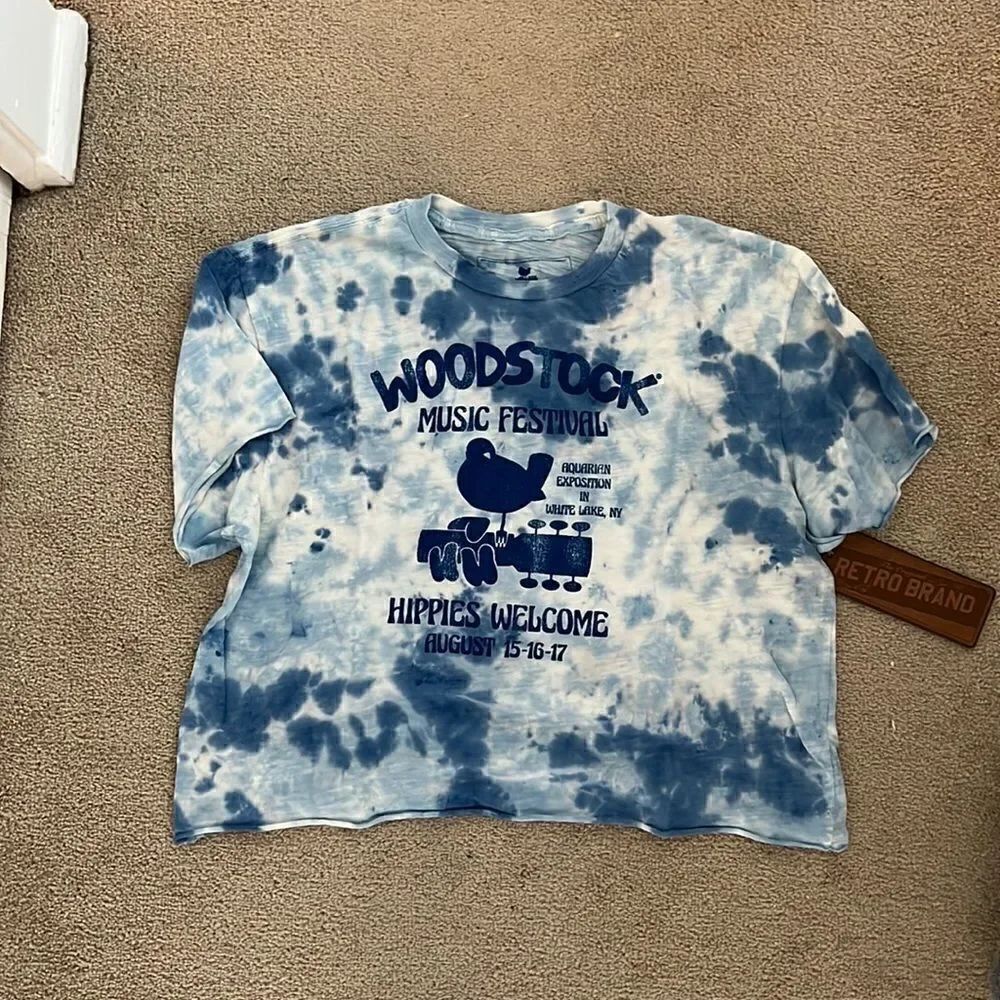 NWT Woodstock tee Medium